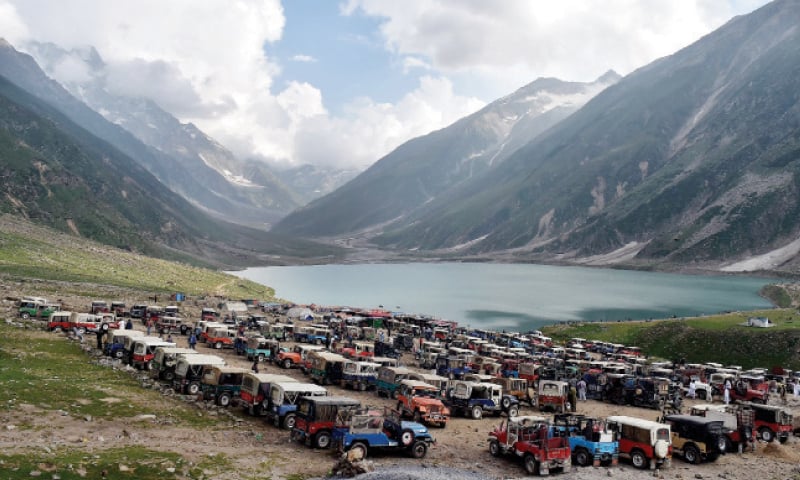 jeep-Lake-Saif-ul-Malook-Naran-Kaghan-nwfp-kpk-pk-scaled-imagedonkey